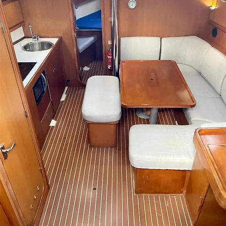 船上ホテル Magnificent Sailboat With Free Parking For Cars *